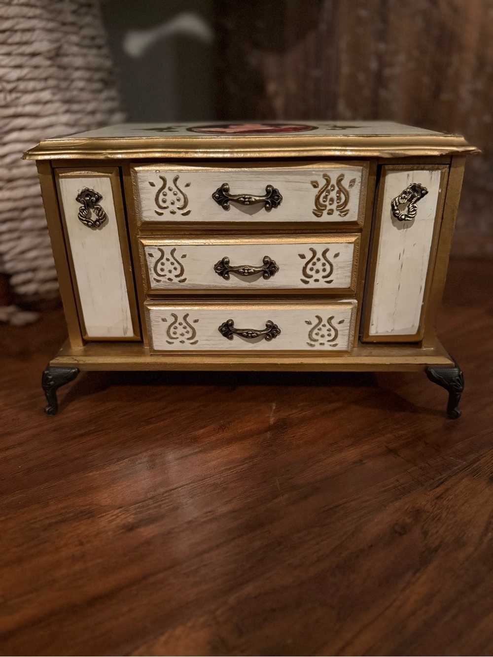 Vintage 1970s Florentine-Style Wooden Musical Jewelry Box With Original PriceTag - Picture 16 of 16